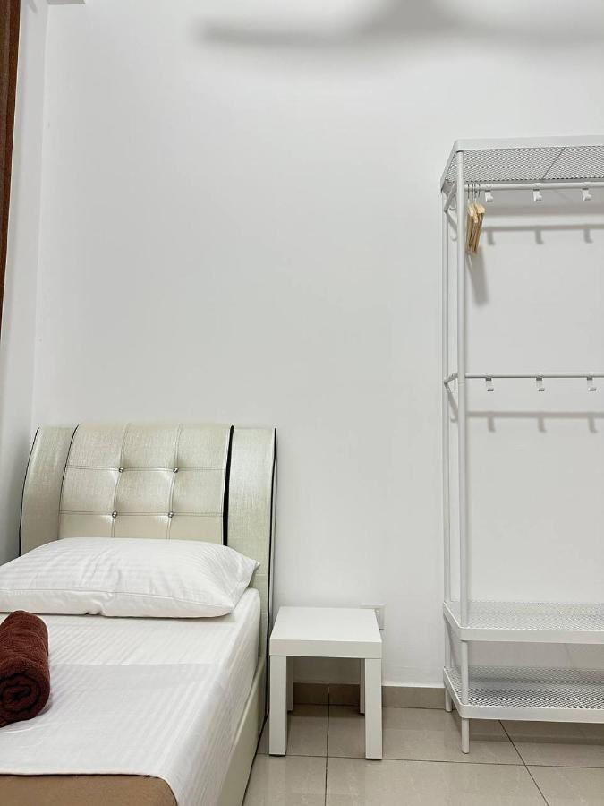 Klcc Kampung Baru Cottage - Homestay Kuala Lumpur Luaran gambar